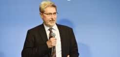 Γιώργος Κορκόβελος: Στέλεχος της Ευρωπαϊκής Επιτροπής – Υποψήφιος με το Ποτάμι