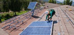 Γαλλία: Αυξάνει κατά 10% τα FiT για φ/β άνω των 36 kW
