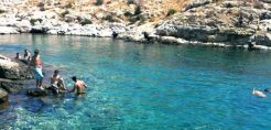Απαγορεύεται η κολύμβηση σε 11 σημεία της Αττικής