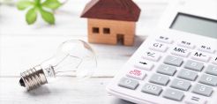 Στα 0,486 ευρώ διαμορφώθηκε το νέο τιμολόγιο της ΔΕΗ - Δείτε τα τιμολόγια όλων των προμηθευτών