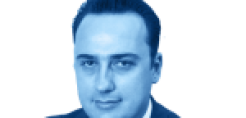 Αντικρουόμενες «πραγματικότητες» και διατάξεις στην πρόσβαση φωτοβολταϊκών στα δίκτυα «βλέπει» ο ΣΠΕΦ – Προτάσεις για διαφάνεια, κορεσμένες περιοχές και ταρίφες
