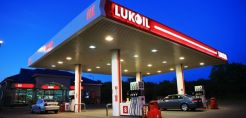 Πτώση 26% στα καθαρά κέρδη του 2015 για τη LUKoil