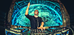 Ο dj Hi Profile μιλά για τη σχέση μουσικής, αιολικής ενέργειας και προστασίας του περιβάλλοντος – Το μουσικό σήμα της ΕΛΕΤΑΕΝ (vid)