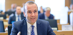 Μάνφρεντ Βέμπερ: Θα σταματήσω τον αγωγό Nord Stream 2 αν αναλάβω την προεδρία της Κομισιόν
