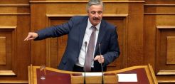 Τη σύνδεση μισθού με την εξοικονόμηση ενέργειας στο Δημόσιο προωθεί το ΥΠΕΚΑ