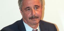 Μανιάτης: Στα 2,95 δις. οι ληξιπρόθεσμες οφειλές προς τη ΔΕΗ