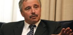 Μανιάτης: Δεν υπάρχει ζήτημα αποχώρησης του ΠΑΣΟΚ από την κυβέρνηση