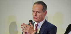 Μανουσάκης: Εντός του Μαΐου θα δοθούν τα χρήματα από το ελληνικό Δημόσιο για την ΑΜΚ – Η κρίση επιβεβαιώνει τη στρατηγική της μετάβασης και του εξηλεκτρισμού