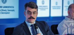 Στο «κόκκινο» τα έσοδα των μικρομεσαίων φβ ελέω περικοπών και αρνητικών/μηδενικών τιμών – Τα νούμερα δεν βγαίνουν για την εξυπηρέτηση των δανείων – Τι δείχνει τεχνικοοικονομική ανάλυση φ/β πάρκου 1 MW στον ΑΔΜΗΕ