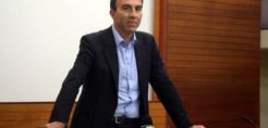 Ερωτηματικά για τη δωρεά πετρελαίου από τον Σόρος