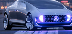 Mercedes: Ένα στα δύο αυτοκίνητα θα είναι ηλεκτροκίνητα το 2030