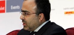 Μάχες χαρακωμάτων σε περιβάλλον διαχρονικής έλλειψης βιομηχανικής πολιτικής