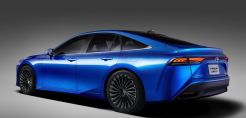 O Akio Toyoda αντιτίθεται στη μανία με τα ηλεκτρικά αυτοκίνητα. Και μάλλον έχει δίκιο… 