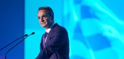 Μητσοτάκης: Δημιουργείται ταμείο 150 εκατ. ευρώ για να καλύψει το 80% των αυξήσεων στο ρεύμα των νοικοκυριών - Το μέλλον έχει μόνον ΑΠΕ