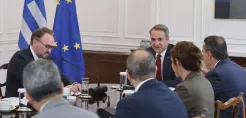 Τρία προαπαιτούμενα συνεχίζει να βάζει η Ελλάδα για την απεξάρτηση από το ρωσικό αέριο - Τι συζητήθηκε στις επαφές Γιόργκενσεν στην Αθήνα - «Φωτιές» στην Ευρώπη ανάβει το σχέδιο των Βρυξελλών