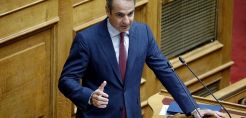 Μητσοτάκης: Νομικά και γεωγραφικά εξωφρενικό το "μνημόνιο" Τουρκίας-Λιβύης