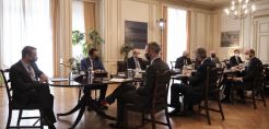 Συνάντηση Μητσοτάκη με Αμερικανούς επενδυτές για ενέργεια, υποδομές και τεχνολογία