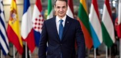Διπλωματία, επενδύσεις, ενέργεια στην ατζέντα Μητσοτάκη που μεταβαίνει στη Νέα Υόρκη
