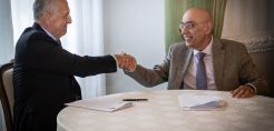Φωτοβολταϊκά: Σε «δοκιμασία διαρκείας» εγκαταστάτες και διανομείς - Γιατί μένουν στα χαρτιά σημαντικές προοπτικές ανάπτυξης