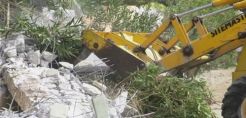 Κατεδάφιση αυθαιρέτου και καθαρισμός του ρέματος Χαλανδρίου