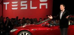 Musk: H Tesla θα γίνει κερδοφόρα