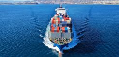 Maersk: Ανεβάζει τον πήχη των κερδών της λόγω κρίσης στην Ερυθρά Θάλασσα 