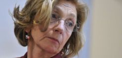 Γαλλία: Απομάκρυνση της υπουργού Περιβάλλοντος λόγω πετρελαίου