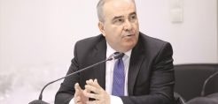 Παπαθανάσης: Η κυβέρνηση έδωσε 1,7 δισ. ευρώ για τις ανατιμήσεις στην ενέργεια