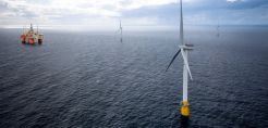 Rystad Energy και Enterprise Greece φέρνουν νορβηγικές επενδύσεις σε θαλάσσια αιολικά και πλωτά φωτοβολταϊκά