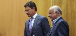 Ρωσία και Ιράν συζητούν την ασφάλεια εφοδιασμού της πετρελαϊκής αγοράς... λίγο πριν την επιβολή των κυρώσεων