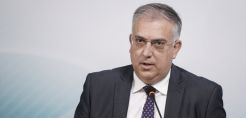 Μπαμπά θέλω να με πας στην Ελλάδα