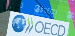 ΟΟΣΑ: Ανάκαμψη στην Ελλάδα στο β' εξάμηνο - Οι μεταρρυθμίσεις στην ενέργεια θα ενισχύσουν την ανάπτυξη