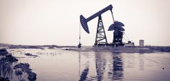 Ρωσία: Εξετάζει την παράταση των περικοπών πετρελαίου