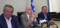 Αδαμίδης: Ψεύδεται η κυβέρνηση για τις μονάδες - Παπαδημητρίου: Ο κύριος δεν ξέρει από διαπραγμάτευση