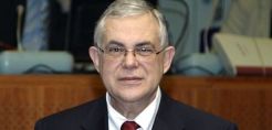 Παπαδήμος : "Δεν έχει γίνει αντιληπτή η σοβαρότητα της κατάστασης"