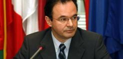 Γιώργος Παπακωνσταντίνου: Δεν έχει σχέση το σχέδιο Helios με Ειδικές Οικονομικές Ζώνες 
