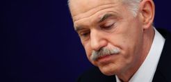 "Θύελλα" στην κυβέρνηση - Επιμένει σε παραίτηση Παπανδρέου ο Σαμαράς