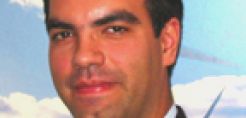 Π. Παπασταματίου: Των οικιών ημών εμπιπραμένων, ημείς άδομεν