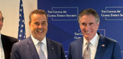 Οι αμερικανικές big business με το LNG, η «αναγέννηση» του Κάθετου Διαδρόμου και το σήμα της Chevron - Τι σηματοδοτεί η αυριανή επίσκεψη του υπ. Εσωτερικών των ΗΠΑ Ντάγκ Μπέργκαμ