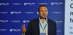 Γαζής: Αποκλιμάκωση στις τιμές του TTF με ορίζοντα το 2029 – Μετά το 2030 πλήρης εξομάλυνση της αγοράς από τις επιπτώσεις του πολέμου