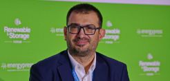 Repowering à la Ελληνικά: πώς η “επιτάχυνση” έγινε “απαγόρευση”