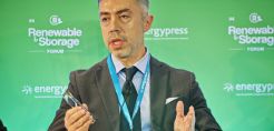 Καραπιδάκης (ΕΠΣΑΗΕ): Να εκμεταλλευτούμε άμεσα με μπαταρίες το υπόλοιπο που αφήνουν τα φωτοβολταϊκά στους υποσταθμούς