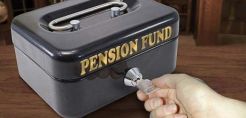 Και pension funds στο παιχνίδι για τον ΑΔΜΗΕ