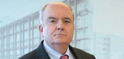 Το μήνυμα Περιστέρη στους εργαζόμενους: Ετοιμαζόμαστε από τώρα για την επανεκκίνηση της ελληνικής οικονομίας