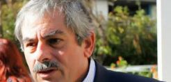 Θανάσης Πετράκος: Η κυβέρνηση δεν πουλάει ξεπουλάει!