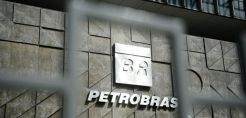 Πτώση 30% στα καθαρά κέρδη της Petrobras το β' τρίμηνο