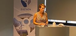 Σδούκου: Οι τρεις άξονες της ρύθμισης που επεξεργάζεται το ΥΠΕΝ για τα θαλάσσια αιολικά πάρκα - Θετικές οι προβλέψεις για το κόστος των πλωτών αιολικών