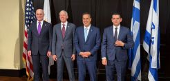 Έπεσαν οι υπογραφές στο Χιούστον για την ίδρυση του East Med Energy Center με τη συμμετοχή Ελλάδας, Κύπρου, Ισραήλ και ΗΠΑ