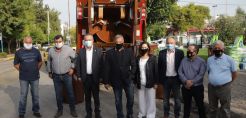 Παράδοση απορριμματοφόρου σύγχρονης τεχνολογίας και κάδων συλλογής βιοαποβλήτων στον Δήμο Παπάγου-Χολαργού