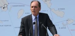 Σταθάκης: Έξοικονόμηση ενέργειας και ενίσχυση των ΑΠΕ με τη διασύνδεση των Κυκλάδων 